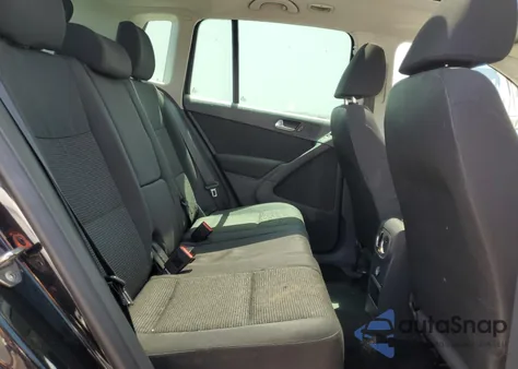 2013 Volkswagen Tiguan S z USA, uszkodzony, nr VIN WVGAV3AXXDW562635